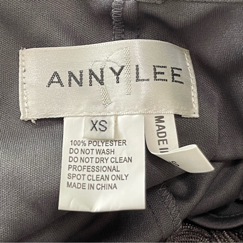 Anny Lee Gray Swirl Appliqué Short Sleeve Fitted Long Gown XS - Picture 7 of 15